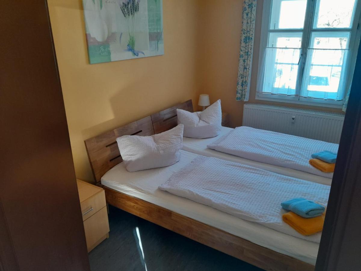 Schloss Rothenklempenow Hotell Exteriör bild